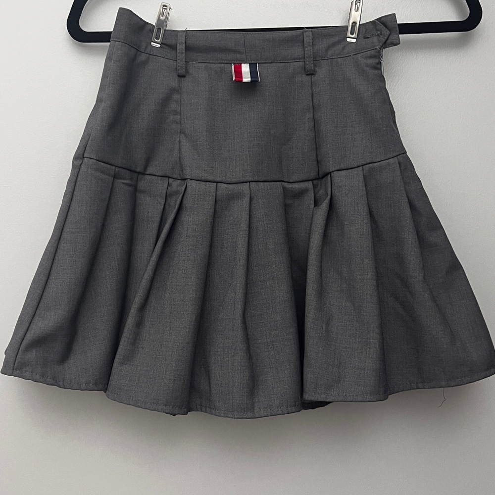 Thom Browne medium grey pleated mini skirt